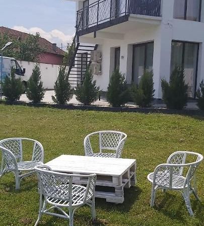 Accent House Apartment เดวา ภายนอก รูปภาพ