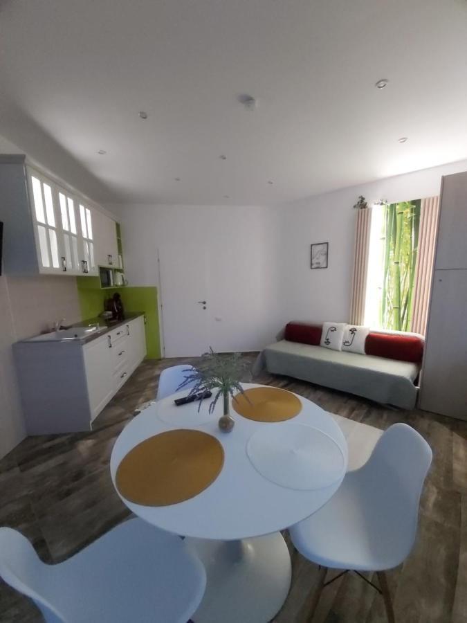 Accent House Apartment เดวา ภายนอก รูปภาพ