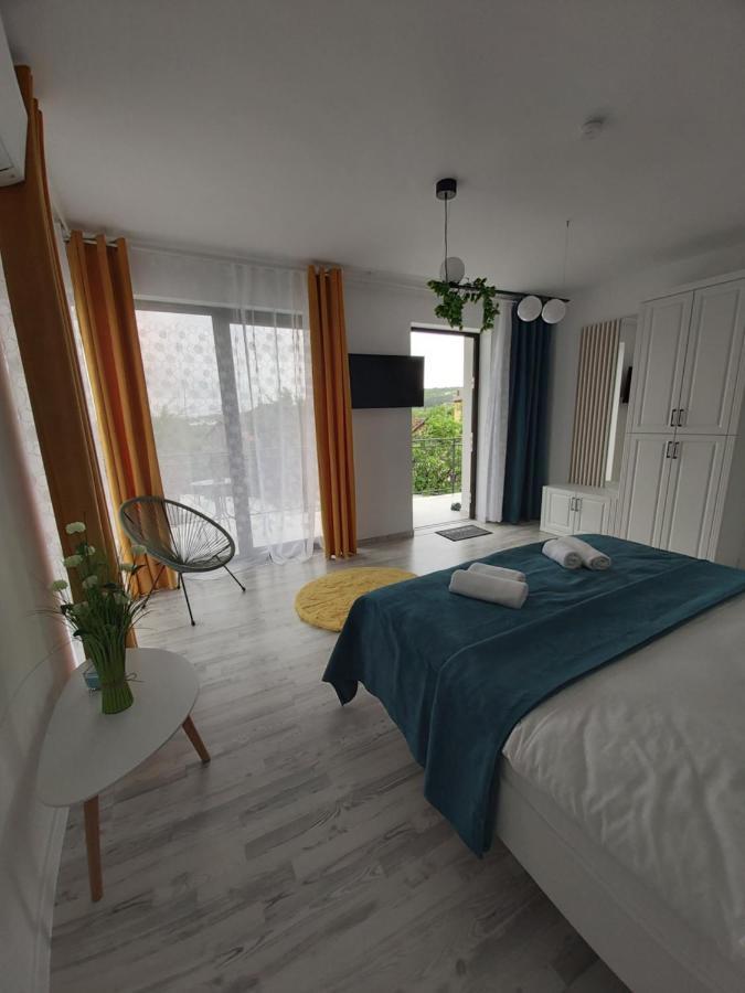 Accent House Apartment เดวา ภายนอก รูปภาพ