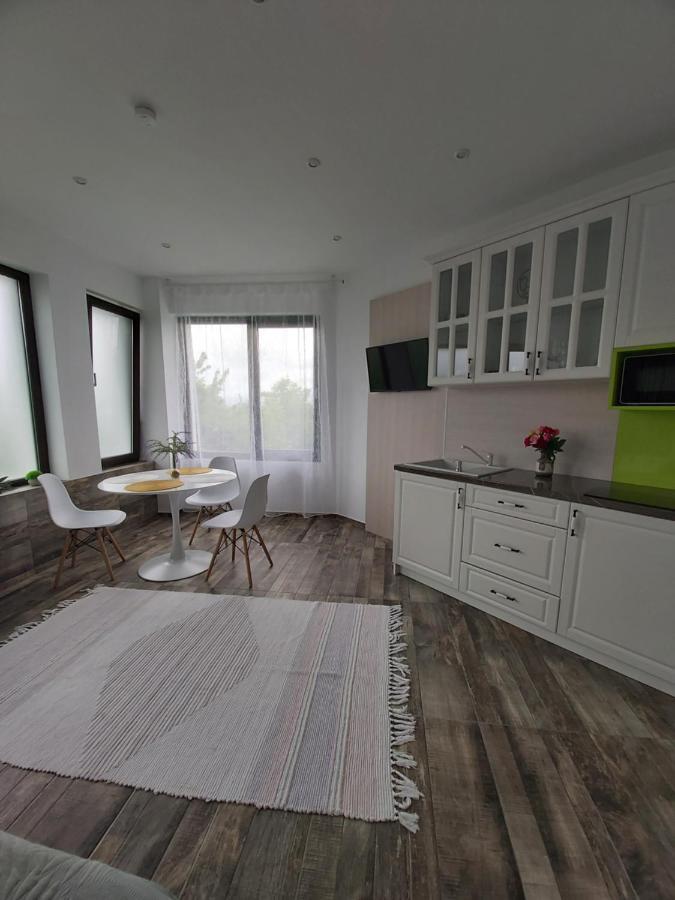Accent House Apartment เดวา ภายนอก รูปภาพ